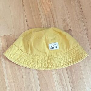 Urban Outfitters Bucket Hat in Yellow